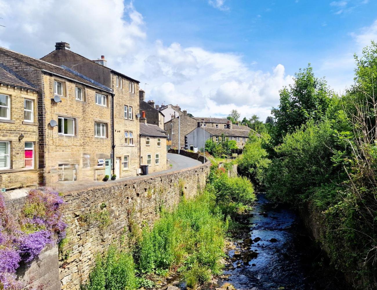 The Old Wash Kitchen - Charming Character Cottage In Holmfirth, Yorkshire Exteriér fotografie